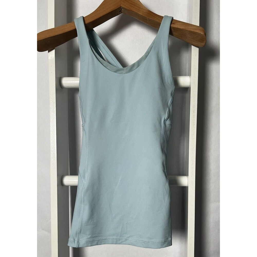 Lululemon Activewear Athletic Tank Womens 6 Light Blue Double Criss Cross Back
